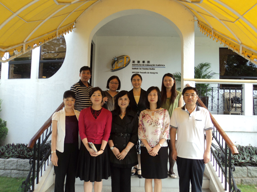 http://www.zhcpt.edu.cn/userfiles/images/图三:访问组一行在澳门旅游学院%20g.jpg